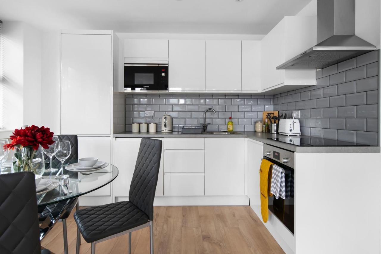 Livestay-Modern Apartments Building In Aylesbury آيْلسبري المظهر الخارجي الصورة