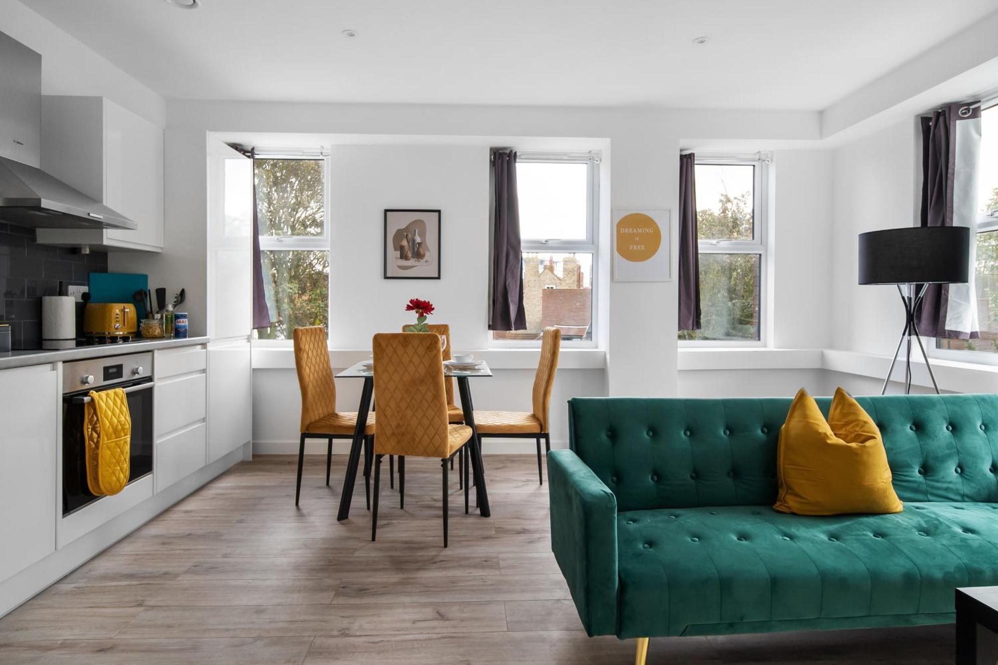 Livestay-Modern Apartments Building In Aylesbury آيْلسبري المظهر الخارجي الصورة